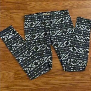 Tribal print leggings